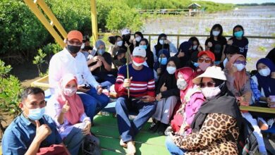 Danny Minta Outing Class di Kawasan Ekowisata Mangrove Lantebung