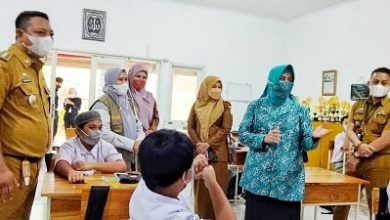 Indira Jusuf Apresiasi Penerapan Simulasi PTM di SMP Athirah