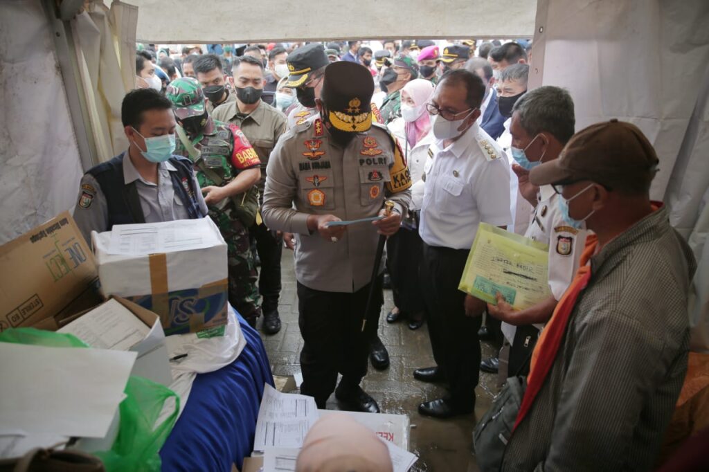 Wali Kota Makassar Bersama Kapolda Sulsel Pantau Vaksin Massal
