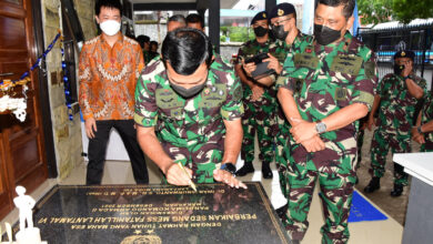 Pangkoarmada II Resmikan Renovasi Mess Perwira Fatahilah Lantamal VI