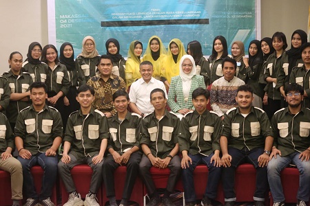 Wali Kota Hadi Lantik Pengurus Keluarga Mahasiswa Kota Palu di Makassar