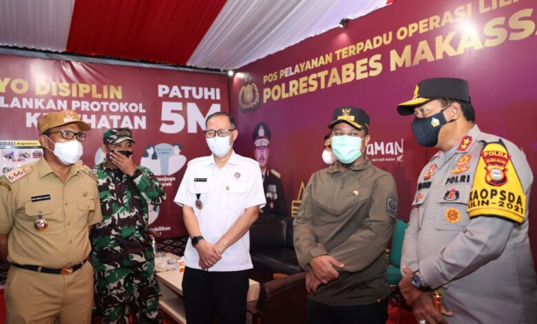 Wali Kota Makassar Danny Pantau Kekondusifan Malam Pergantian Tahun Bersama Forkopimda