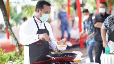 Plt Gubernur Cairkan Pejabat Lingkup Pemprov Dengan Lomba Memasak, Hingga Buat Quiz untuk Staf
