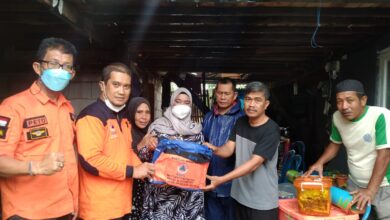 Angin Kencang Melanda Kota Makassar Andi Sudirman Instruksikan BPBD Sulsel Kirim Bantuan