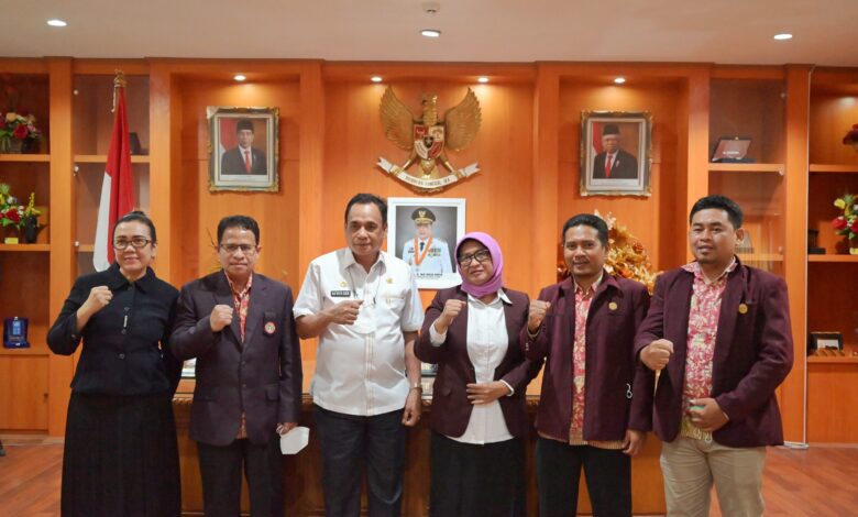 Wagub Sulteng Drs. Mamun Amir Menerima Kunjungan Ketua PPNI-ST