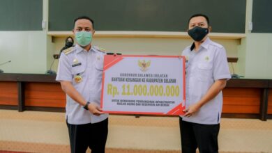 Bantuan Keuangan Gubernur Sulsel Rp 11 Miliar Untuk Pembangunan Masjid Agung dan Resevoir Air Minum Selayar