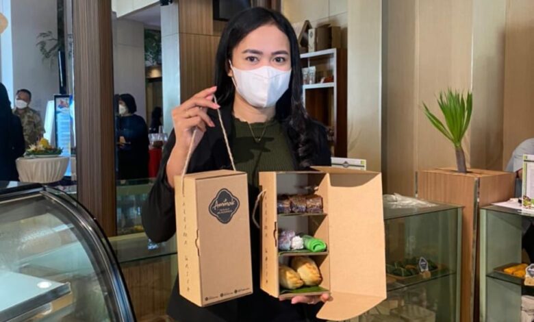 Toko Kue AMMAK Beppa Malunra Hadir di Lobby Sotel Swiss-Belinn Panakukang Makassar