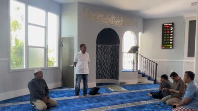 Salat Zuhur di Masjid At Thohir Los Angeles, Danny Harap Dapat Jadi Pusat Komunitas, dan Dakwah