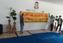 Desak Pemilu Raya Digelar, Aliansi Eks RTRW Kota Makassar Duduki Kantor DPRD